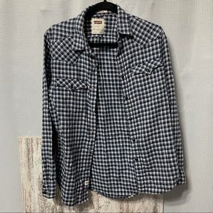 Levi flannel plaid button down size small